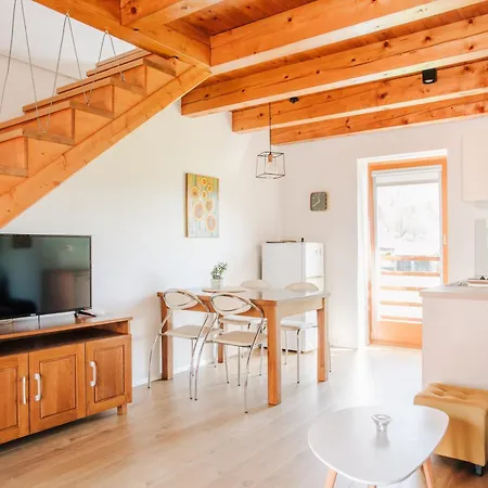 House Blazar Толмин